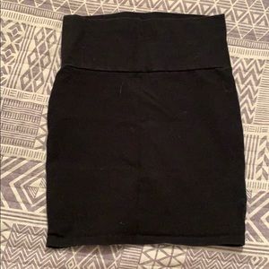 black high waisted pencil skirt